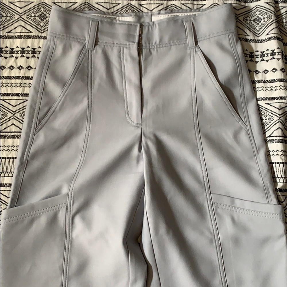 1-01 Babaton
Cargo Pant
